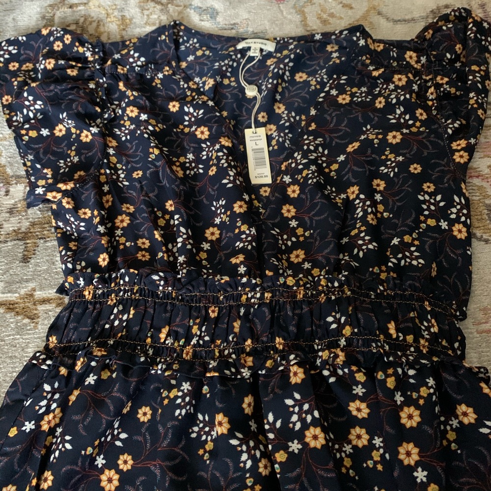 Women max studio sun dress